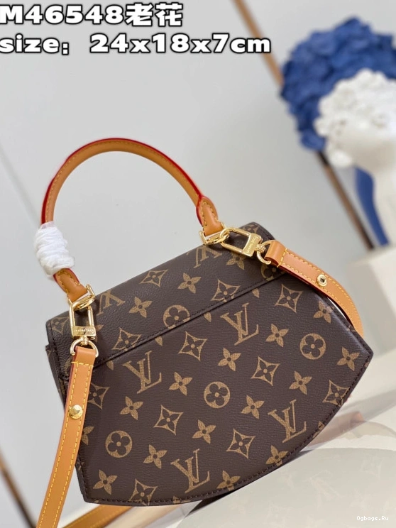 Tilsitt LOUIS VUITTON 0407